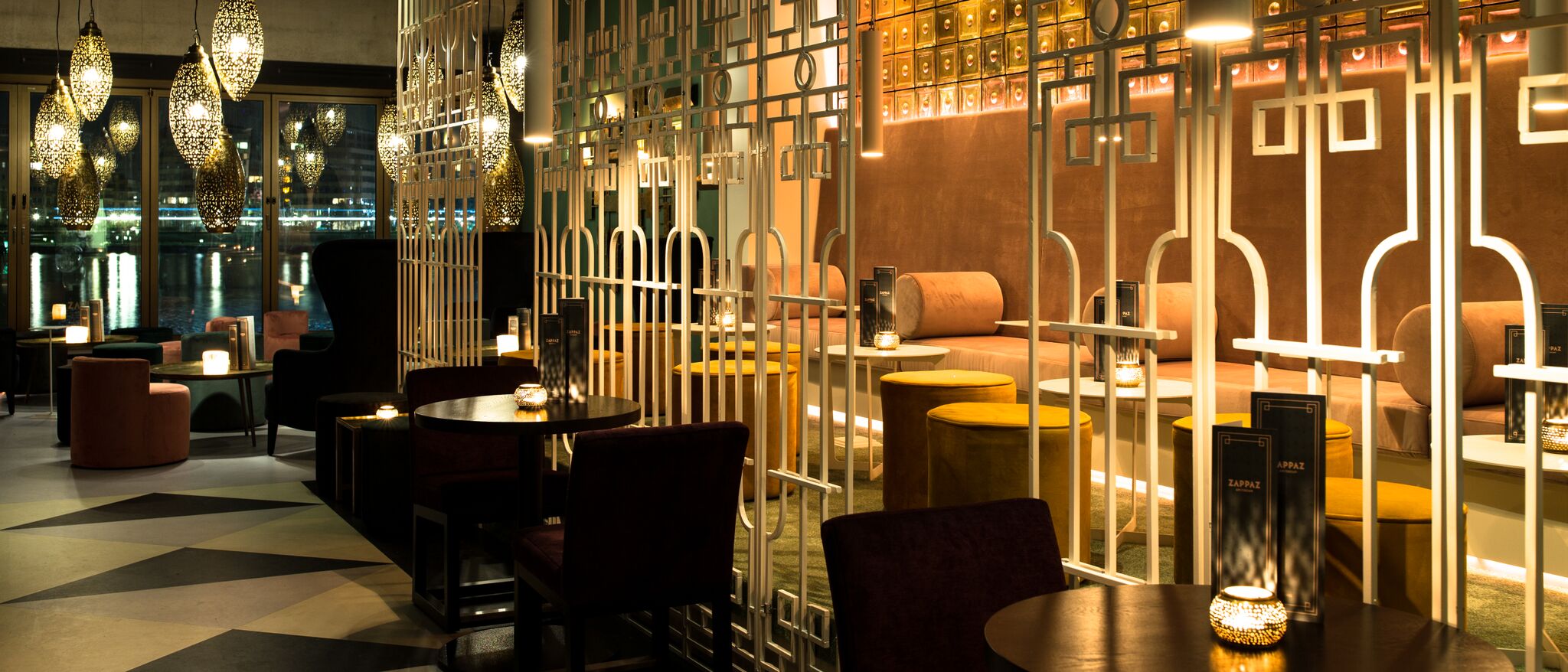Interior Zappaz cocktail en lounge bar Amsterdam