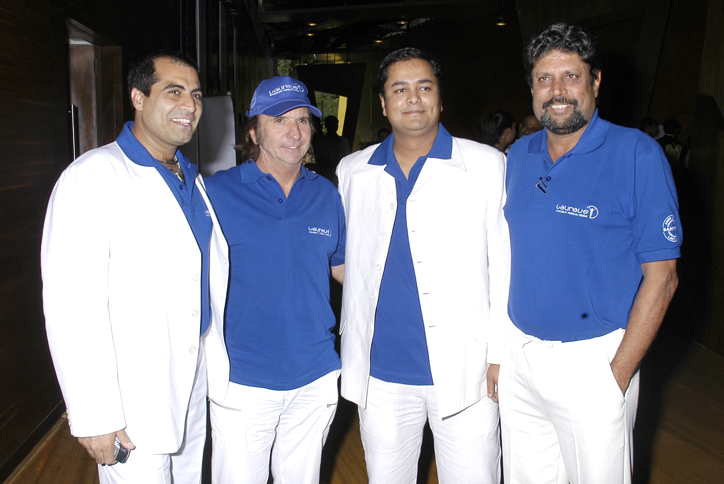 Emerson Fittipaldi, Seemanto Roy, Kapil Dev