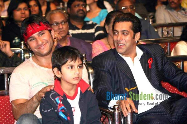 Saif Ali Khan and Salman Khan at the Mukti Foundation AIDS awareness concert organised by Shailendra Singh and Percept — HIV AIDS awareness event