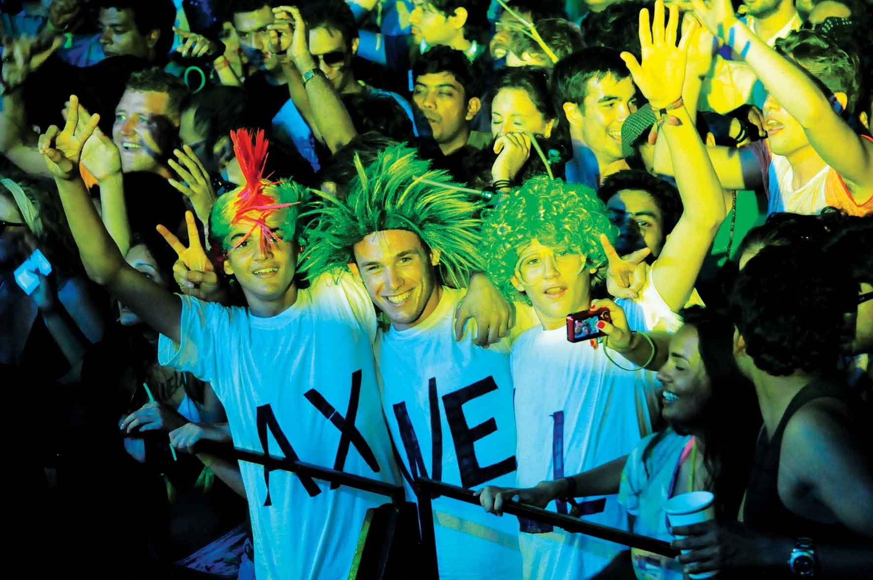 Axwell Fans at Sunburn Goa 2013