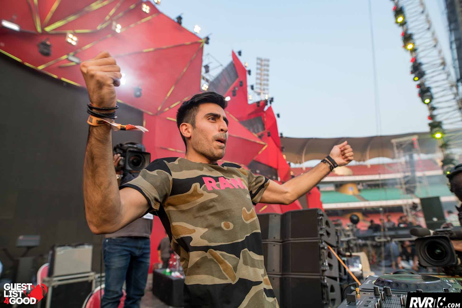 Dj Shaan performs on the Main Stage