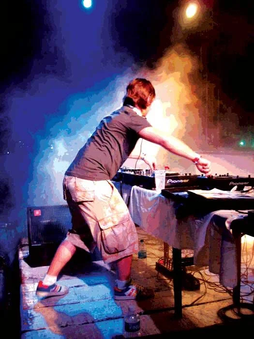 Axwell on mainstage at the first Sunburn Goa 2007