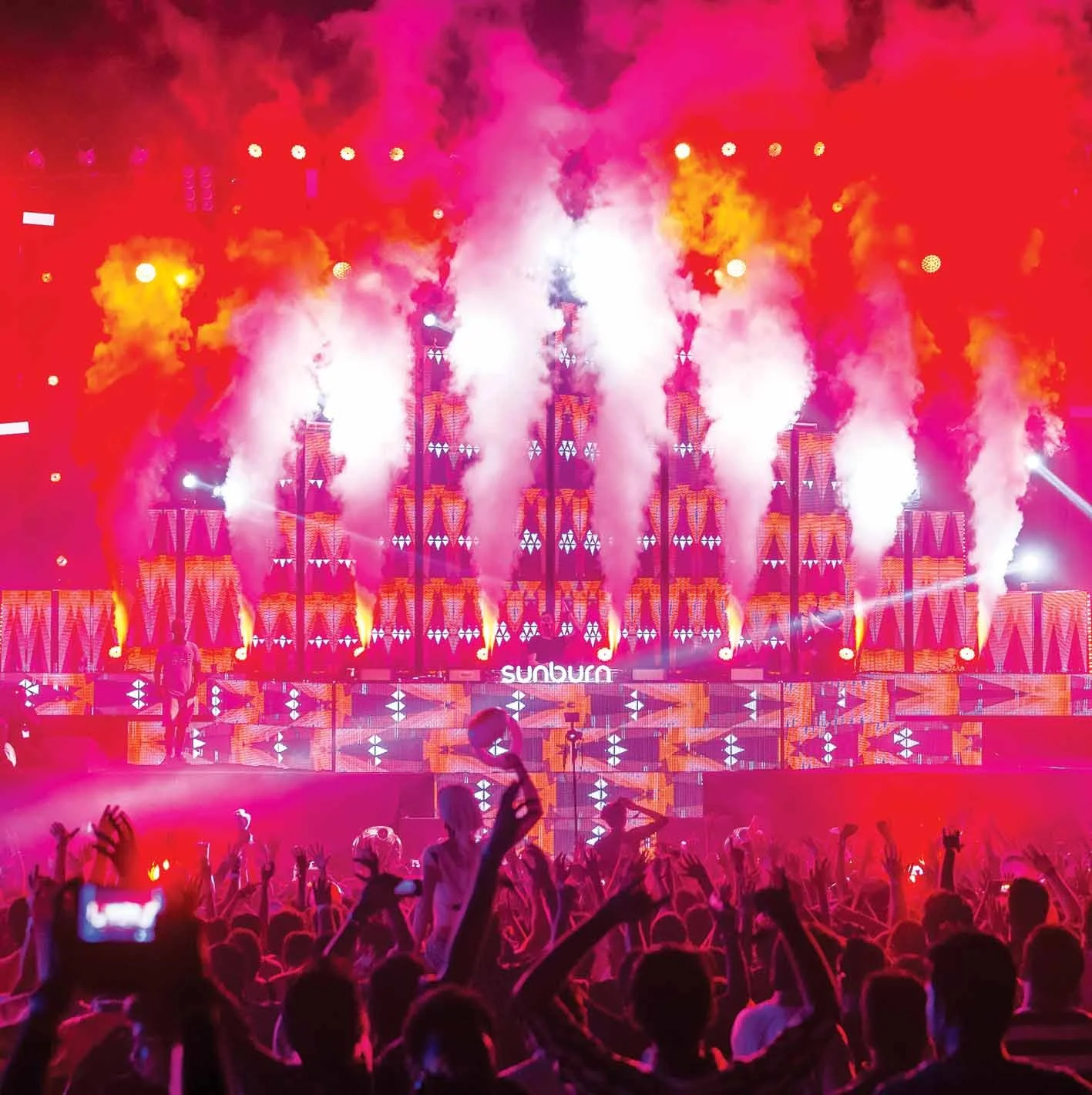 Cubezoid Stage Sunburn