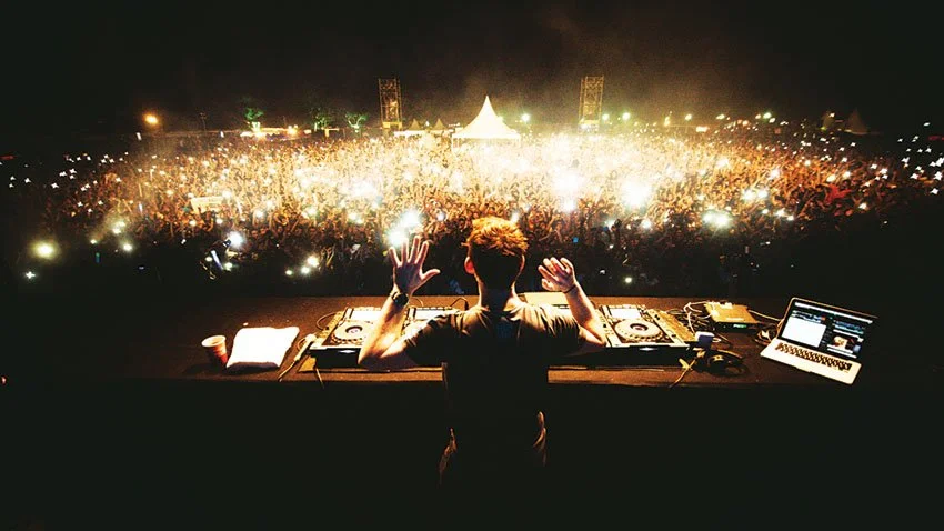 Sunburn Arena ft Hardwell, Mumbai Turf Club