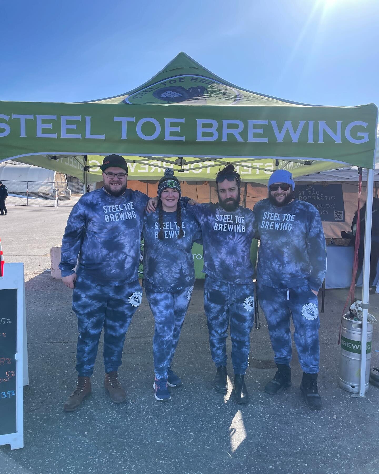 🍻❄️ Come visit STB at the Winter Beer Dabbler! ❄️🍻

One of our favorite yearly events @dabblerdepot the Winter Beer Dabbler! is happening right now! Come visit us!! Here til 6:30 ! 😎
Prost! 🍻