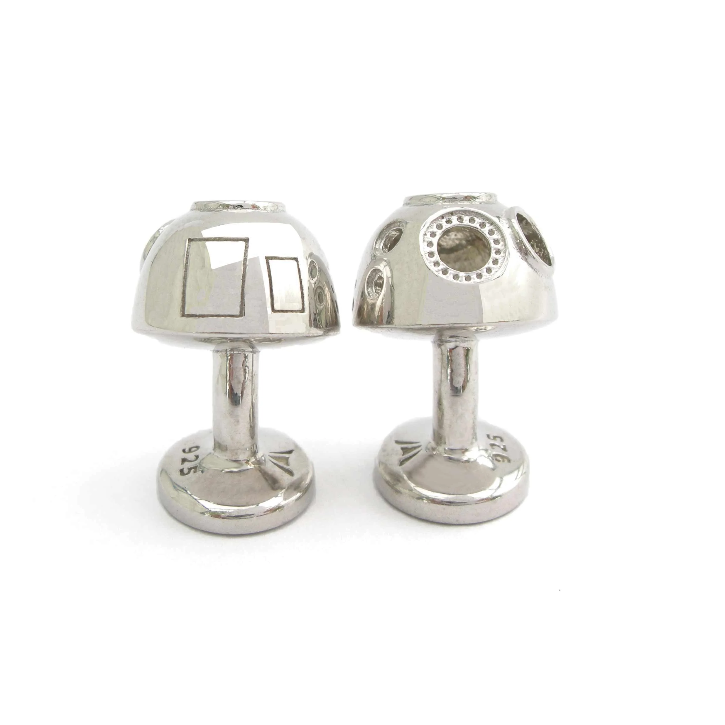 Boutons-de-manchette-Soyuz-de-côté-x1500-q25-blanc.jpg