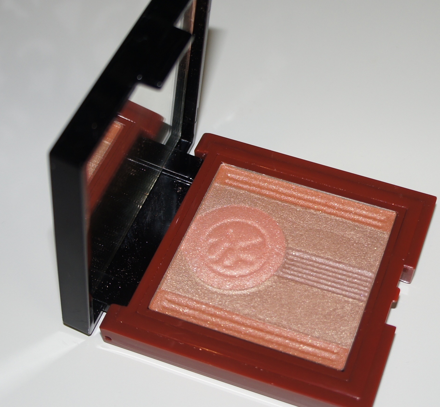 Sonia Kashuk Sahara Sunset Highlighter Palette (Arabian Dreams)