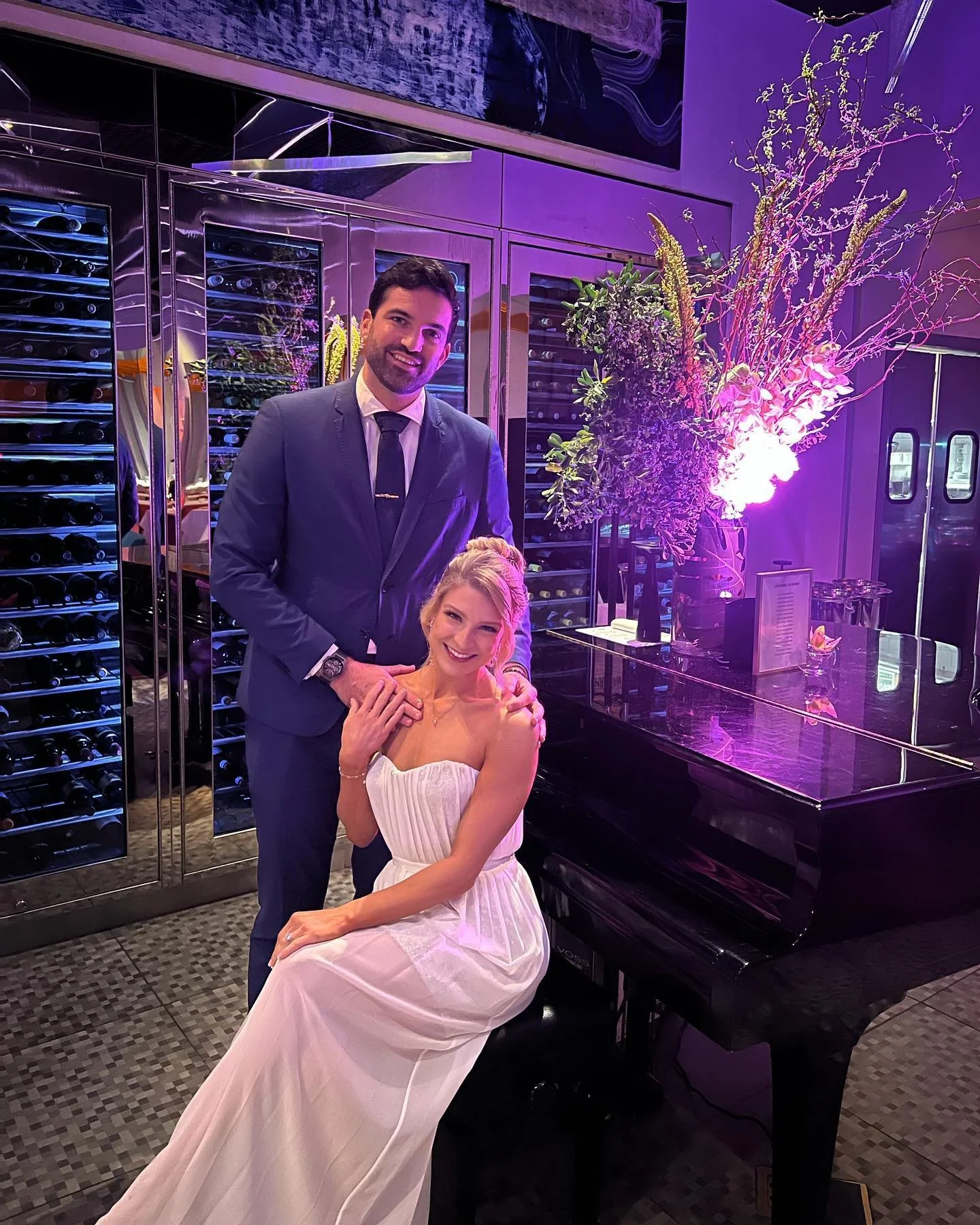 𝑻𝒐 𝒍𝒐𝒗𝒆, 𝒍𝒂𝒖𝒈𝒉𝒕𝒆𝒓, 𝒂𝒏𝒅 𝒉𝒂𝒑𝒑𝒊𝒍𝒚 𝒆𝒗𝒆𝒓 𝒂𝒇𝒕𝒆𝒓🥂Celebrating 𝒪𝓃𝑒 𝒴𝑒𝒶𝓇 of our forever love! 🥰❤️🌹
✨Te Amo✨