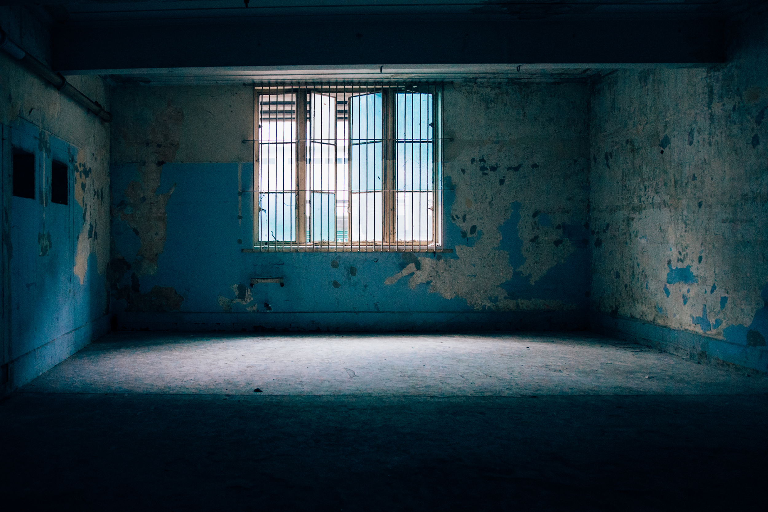 Desolation - Silence echoes throughout the room–the beating of your heart is merely interference.