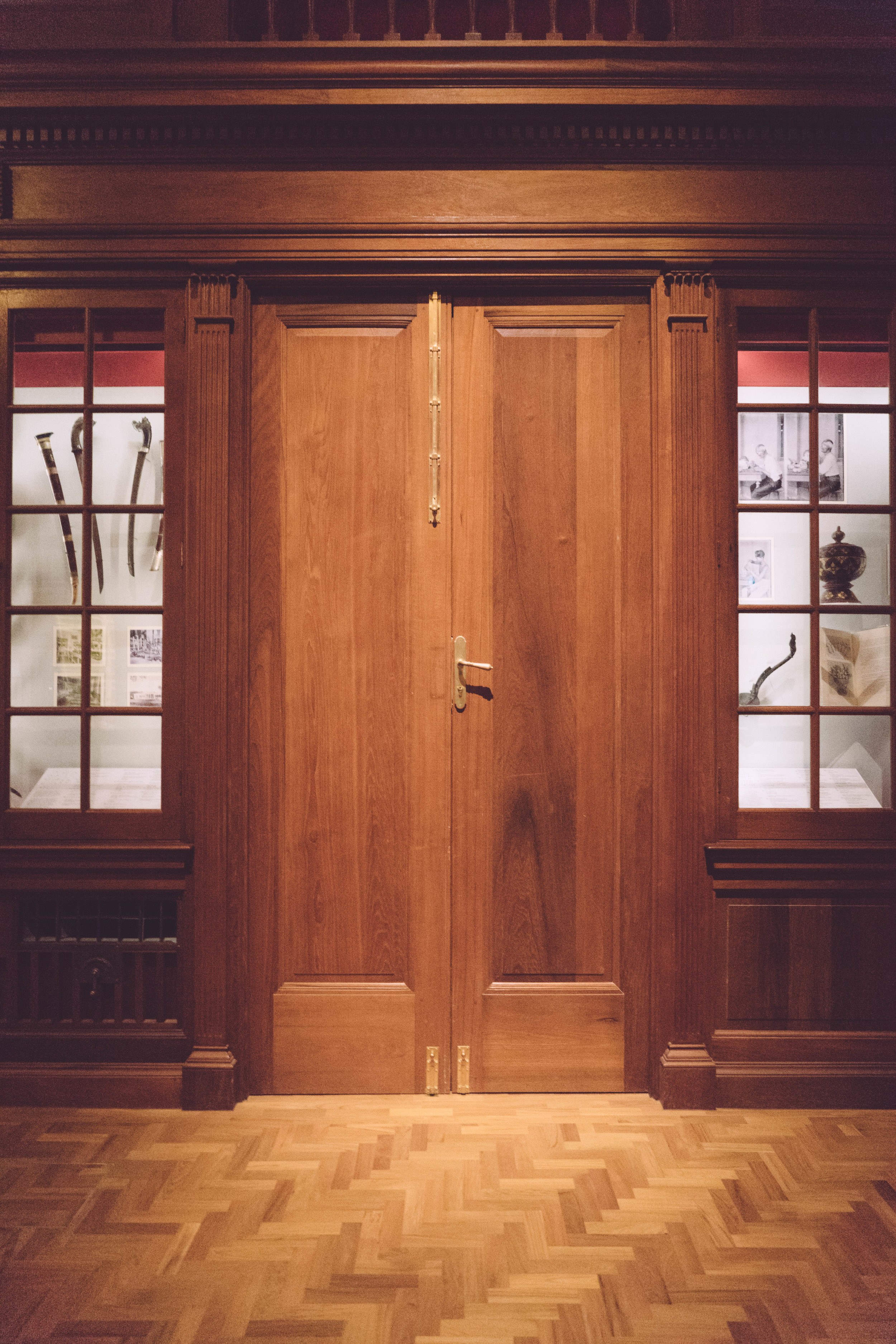 The photograph before I got scolded for attempting to open a door that looked like it should be opened. 