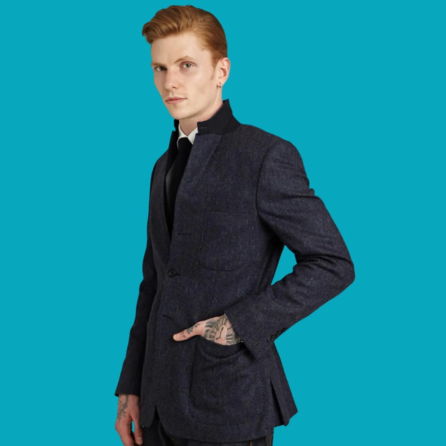 TWEED JACKET FOR THIS AUTUMN WINTER 
.
ENDLESS OPTIONS AND FABRICS 
.
MADE TO MEASURE VISITING TAILOR.
.
.
.
#menswear #tailoring #fashion #winter #tweed #jacket #blazer #coat #bespoke #madetomeasure #luxury #style 
#adamwaite #menswear