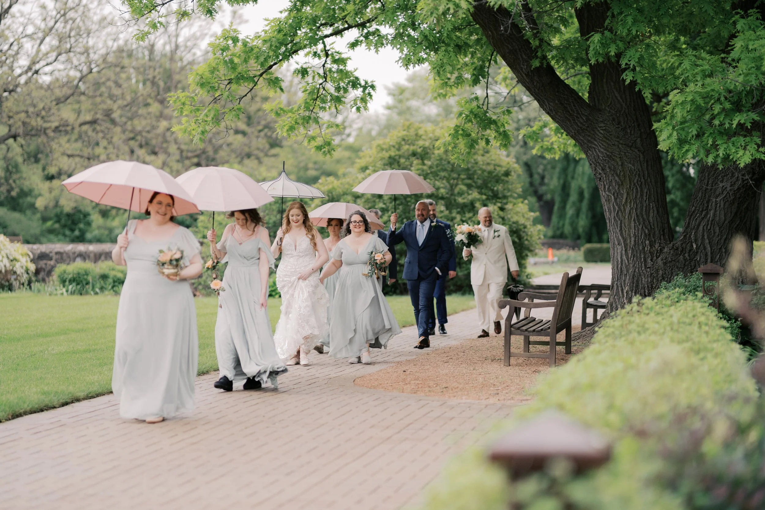 Planning a Milwaukee Wedding? How Wisconsin Weather Impacts Your Photos (and What to Do About It)