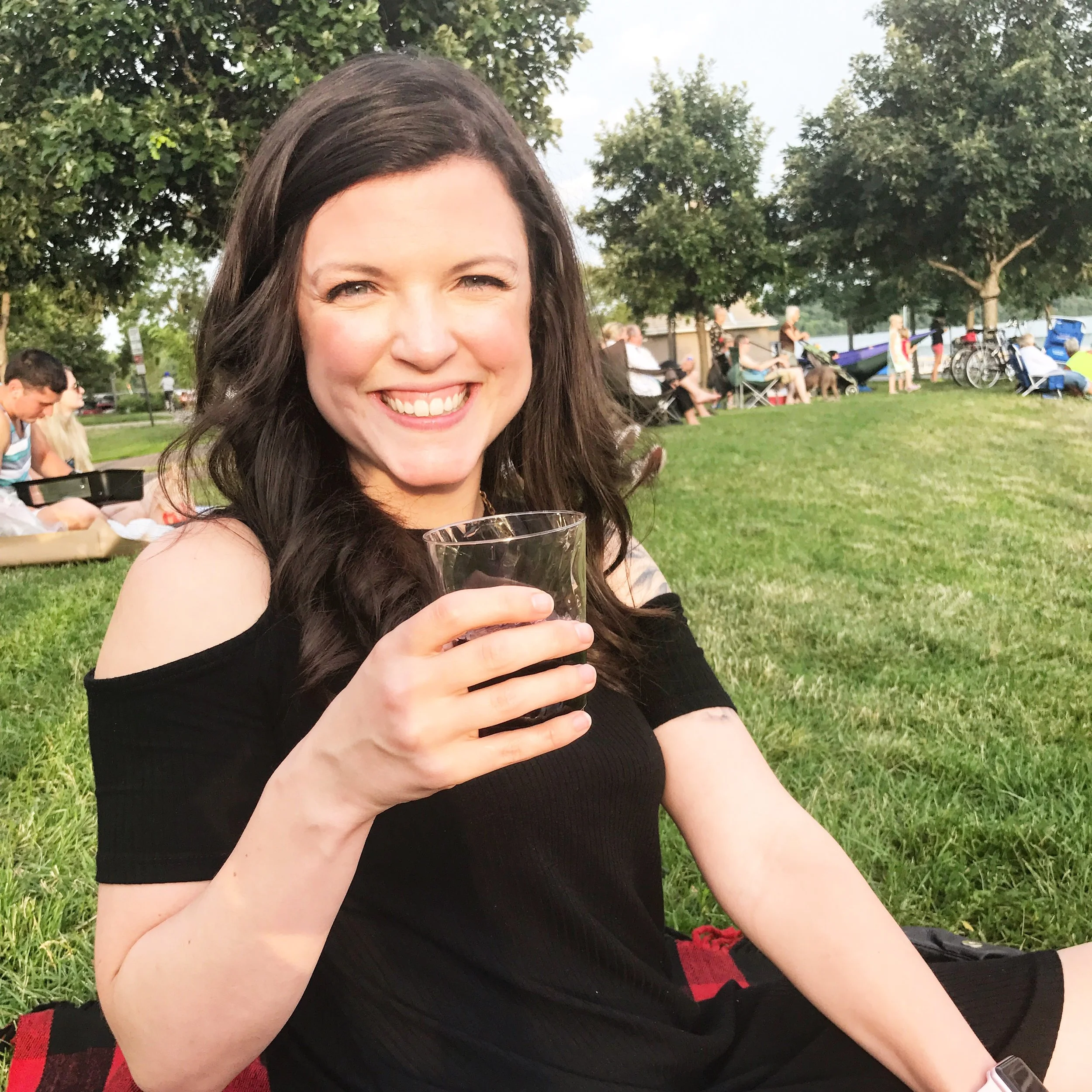 Sarah Knox | founder of momming is hard mommingishard.com & @mommingishard