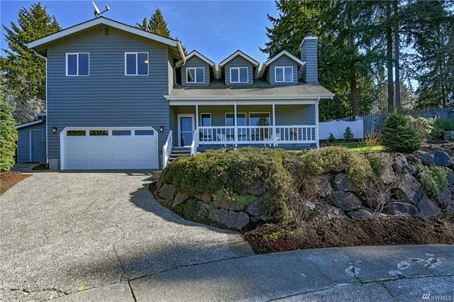 Our clients were downsizing and ended up selling their home to some first-time homebuyers!