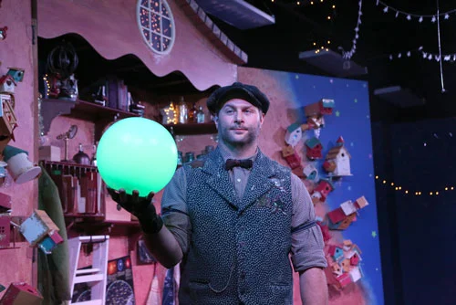 Eric D. Pasto-Crosby as Glimmer