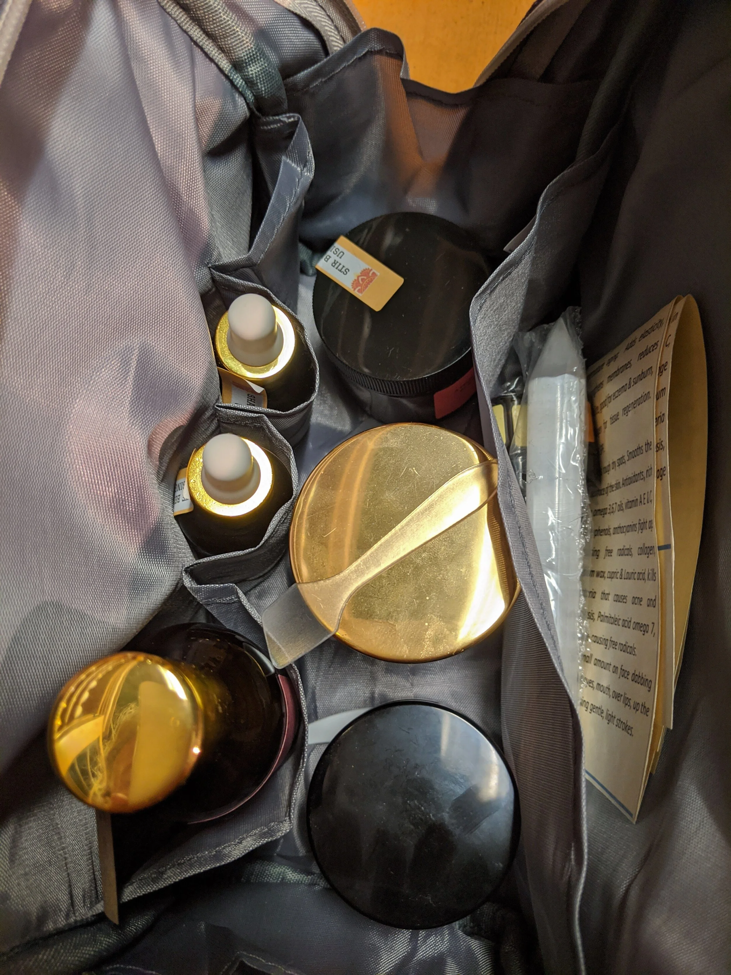 cosmetic bag grey.jpg