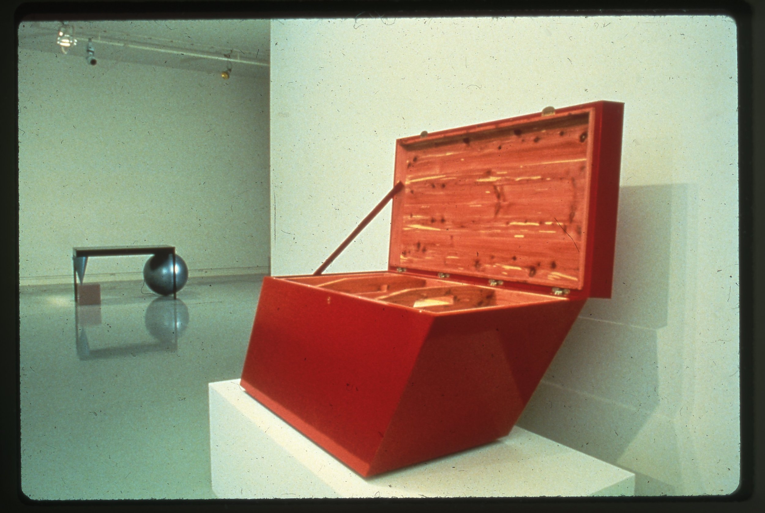 Delahunty Exhibition, Dallas, 1975.jpg