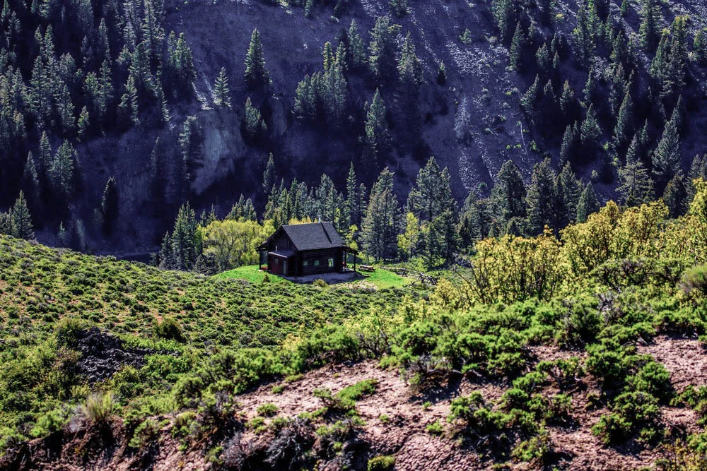 Cabin-Near-Moutain-Canyon-on_colorado-Private-Homesteads-at-Shadow-Creek-Ranch.jpg