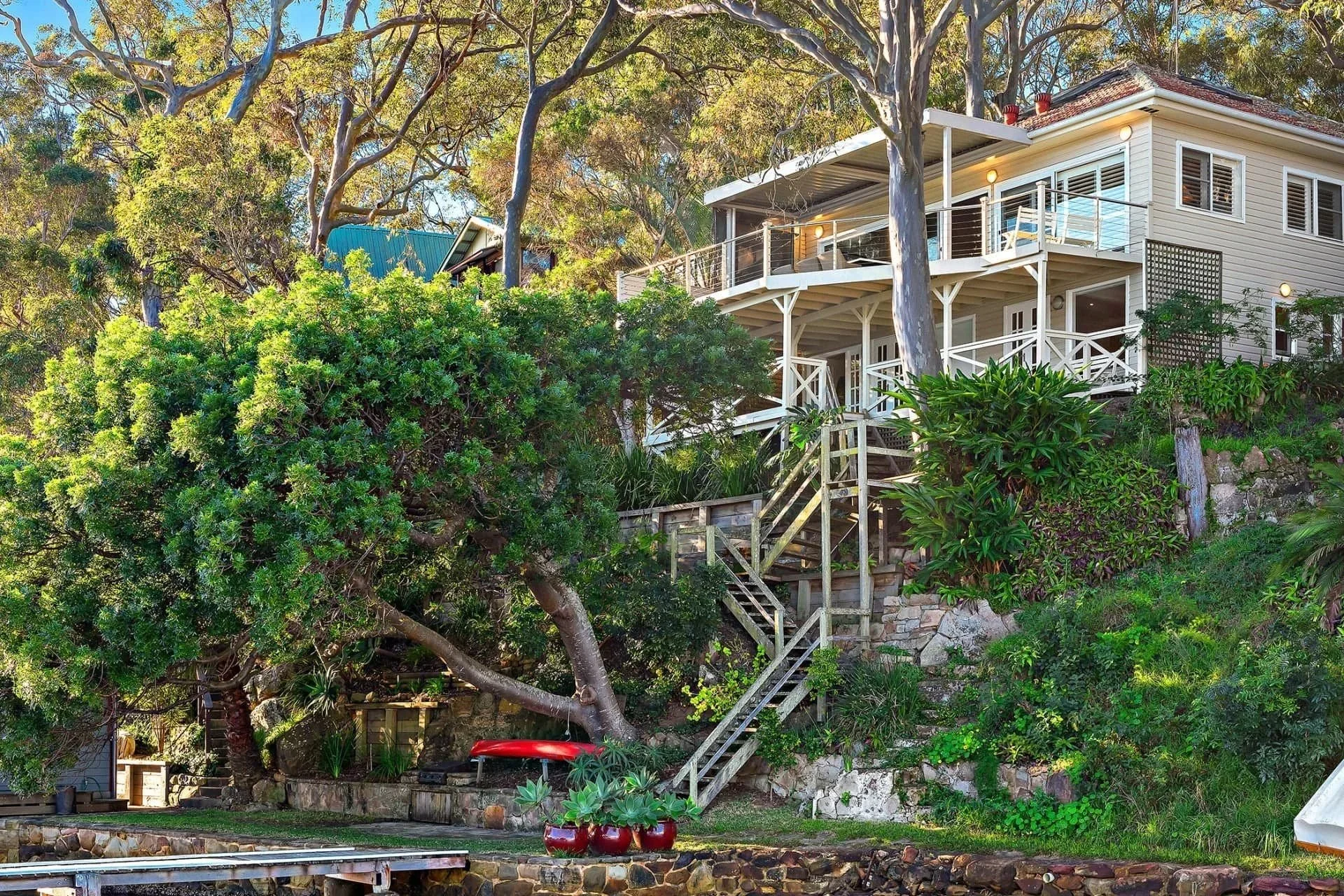 Waterfront house on Scotland Island Sydney