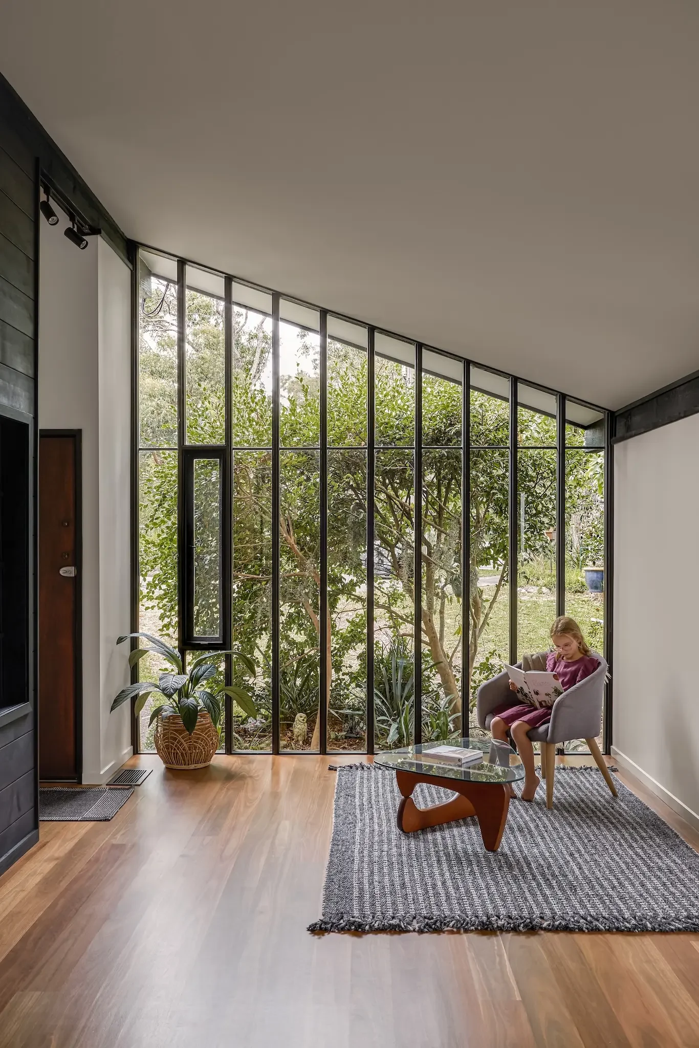 Veranda connected to bushland setting