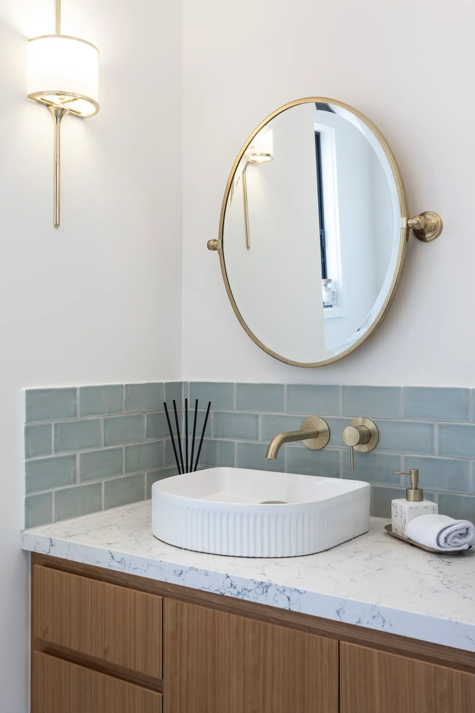 Bathroom renovation in Roseville Sydney with natural stone and minimalist detailing