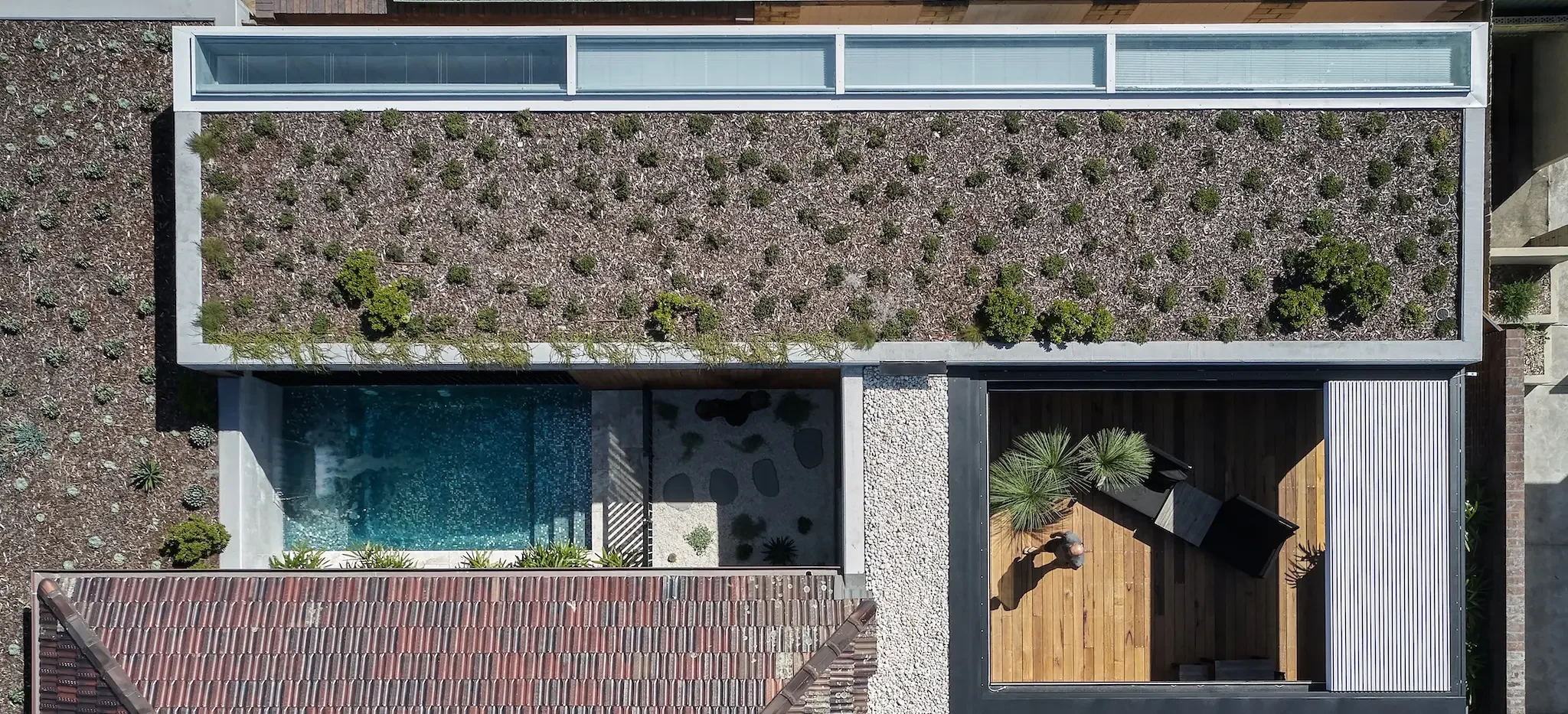 Contemporary extension contrasting heritage home in Sydney