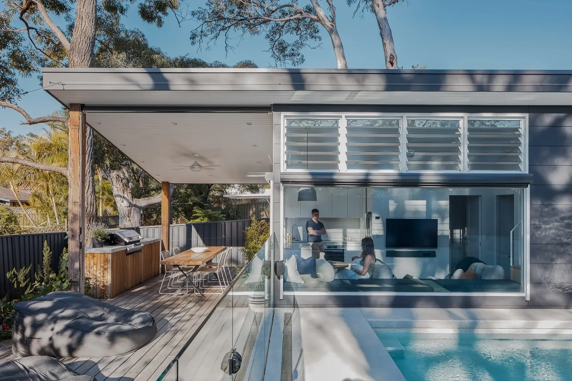 Tiny house in Sydney with pool and outdoor living