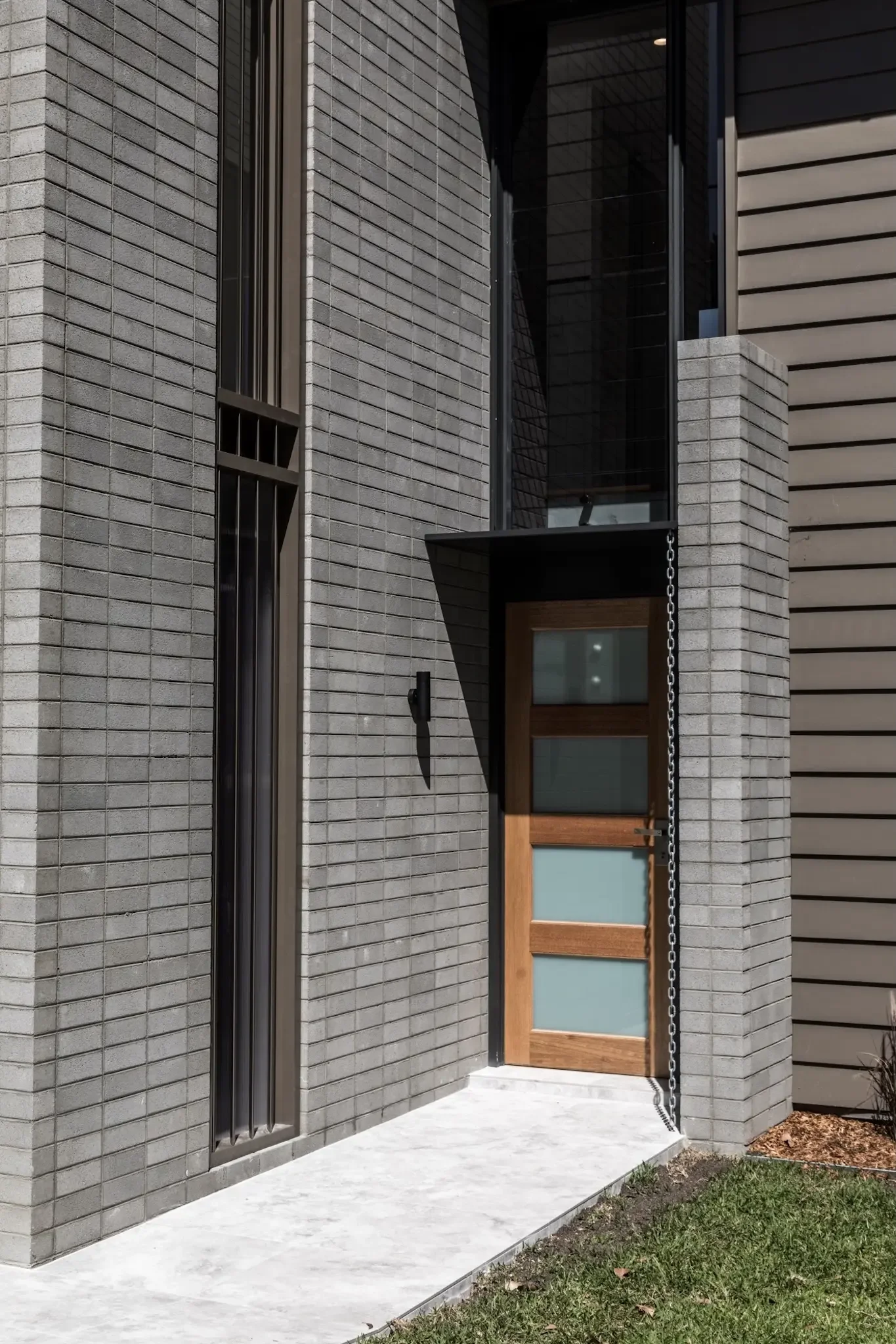 Blade walls creating separation in dual occupancy design