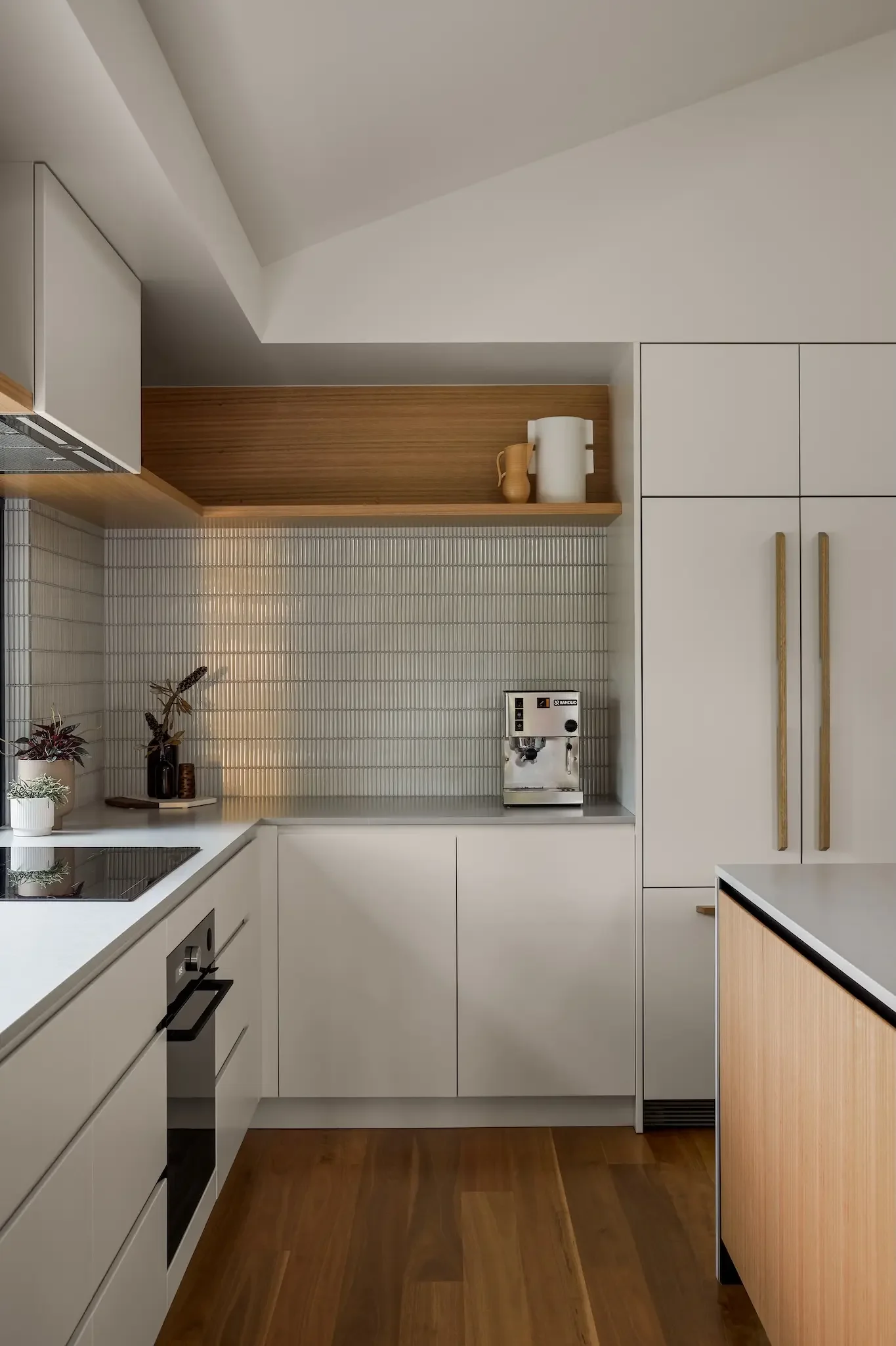 Renovated kitchen of a Pettit Sevitt house in Sydney