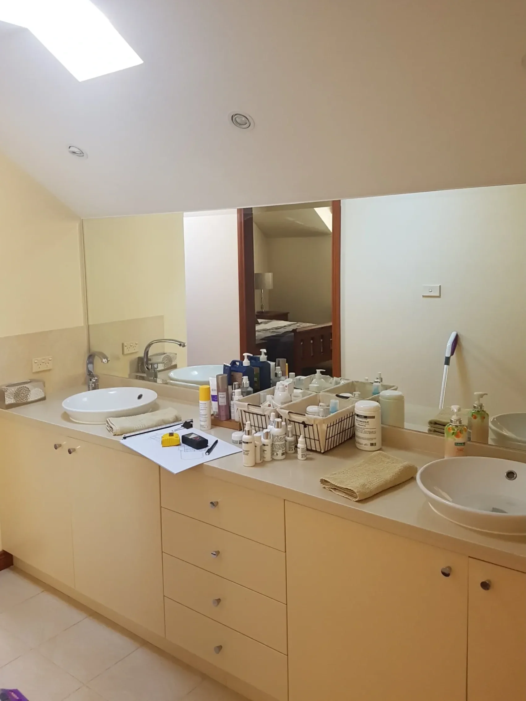 Old bathroom before renovation