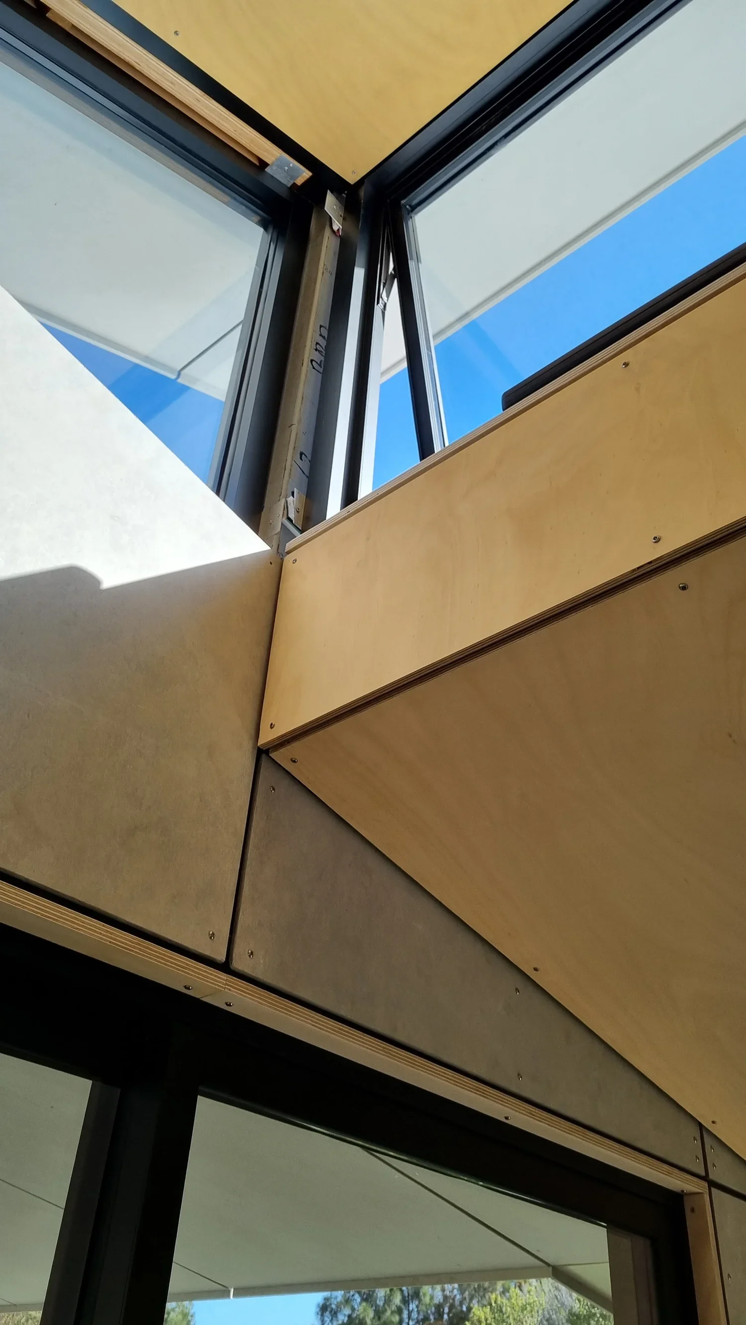 Thermally broken window frame detail