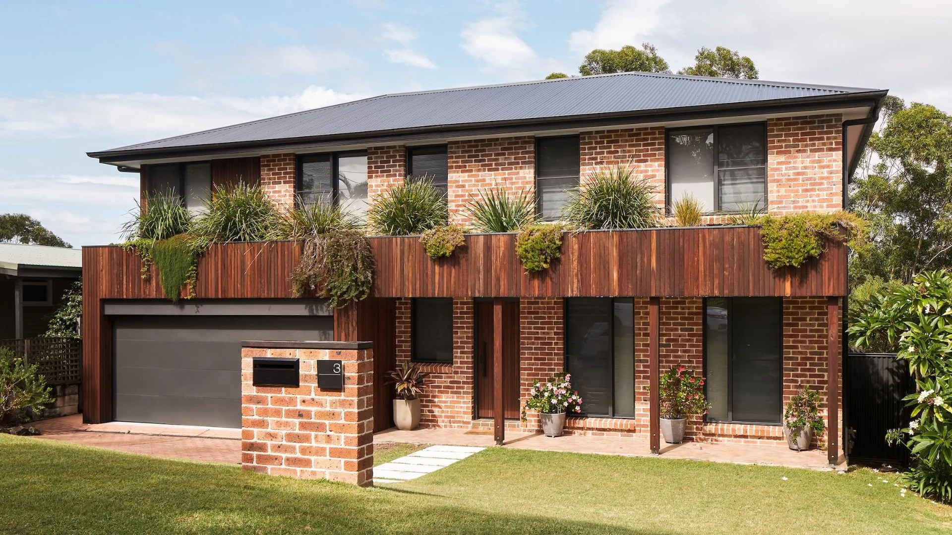Renovated heritage home in Lower North Shore Sydney