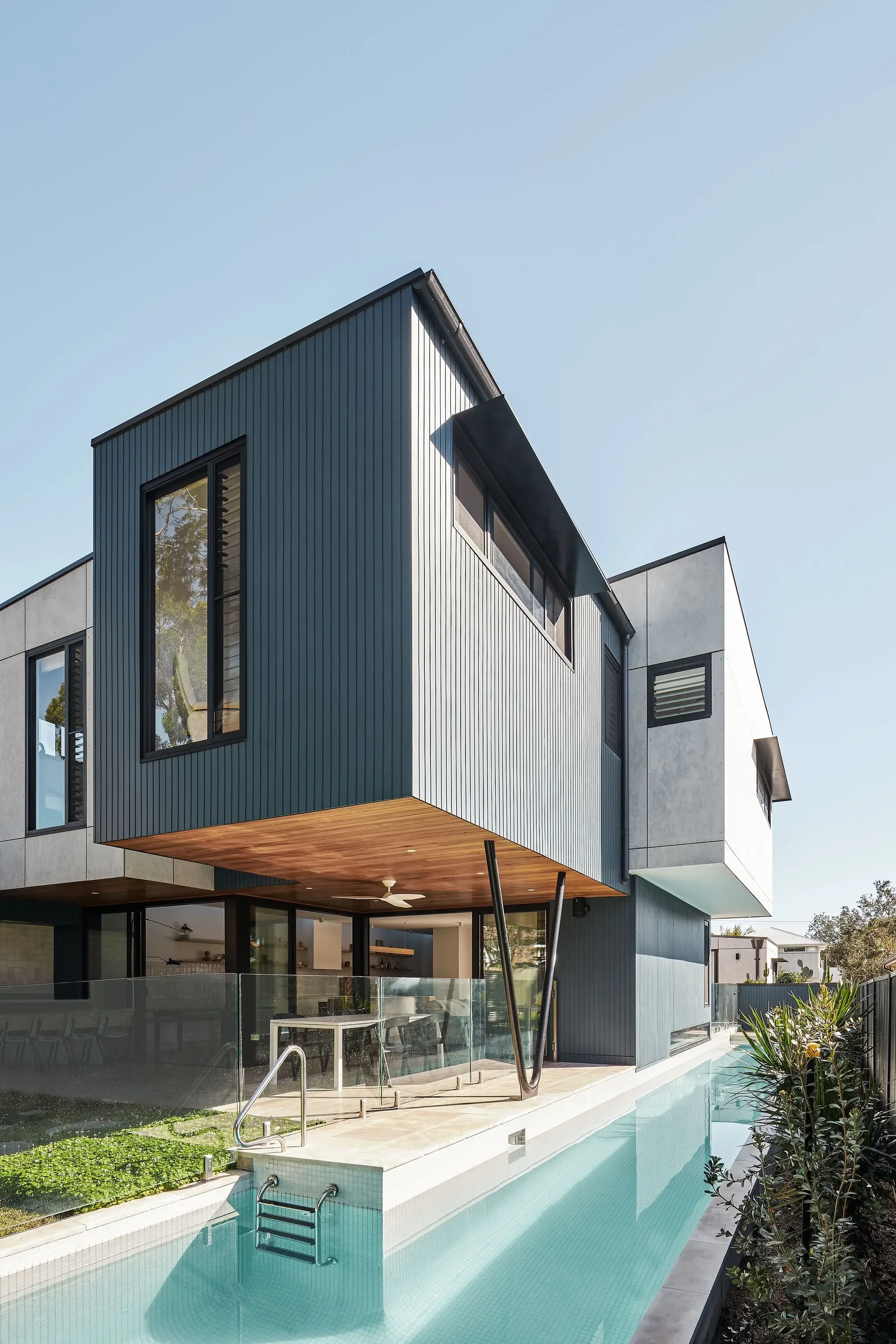 New home design in Northbridge slop site