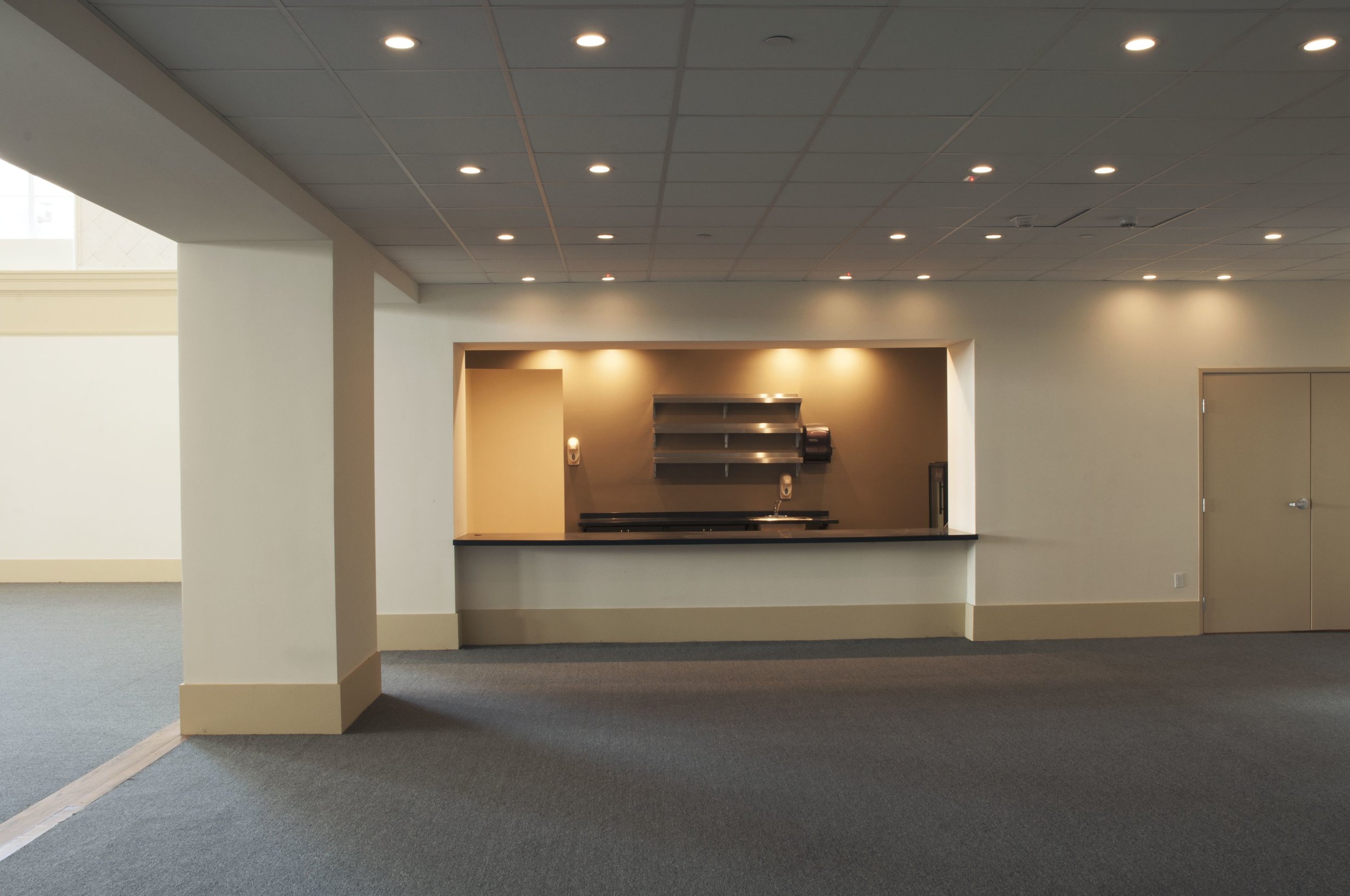 Hall_5.jpg