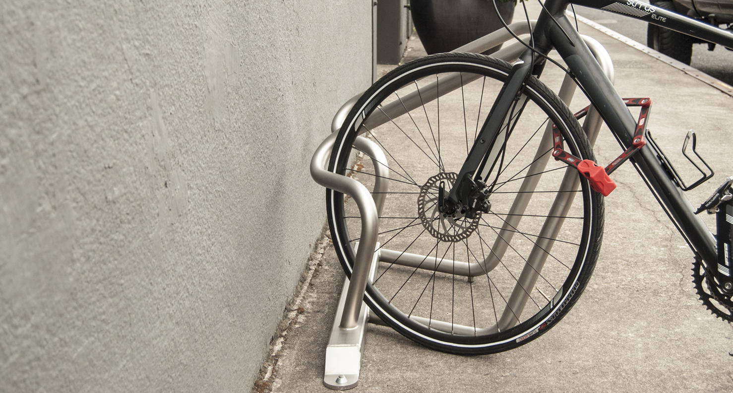 Huntco_Marquam_Bikerack_Sideview.png