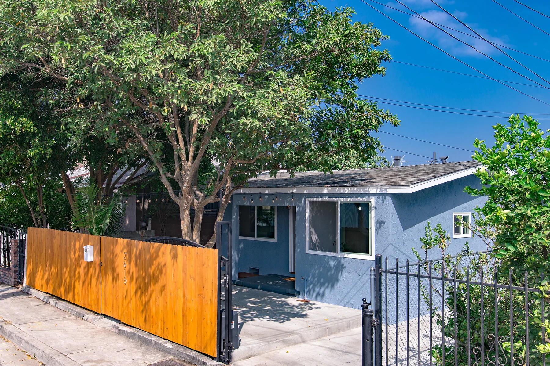 160805 2615 Maceo St_0002.jpg