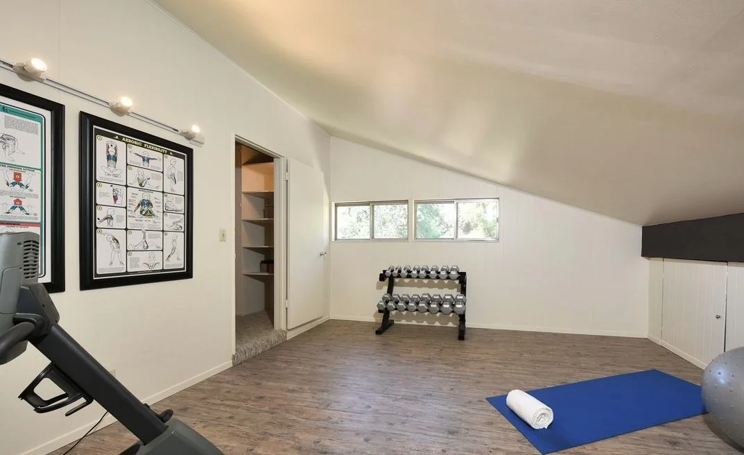 entertainers-delight-mid-century-home-with-pool-3303-villa-mesa-rd-pasadena-ca-91107-9.jpeg