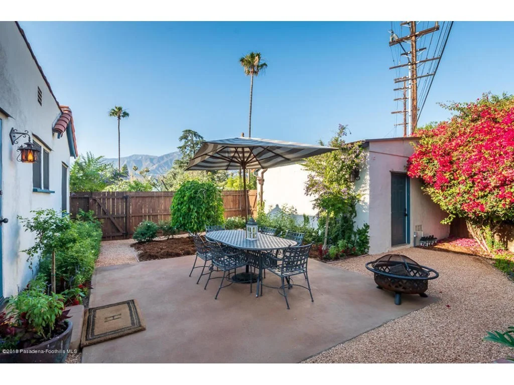 Splendid-Spanish-Oasis-650-Burchett-Street-Glendale-CA-91202-12.jpg