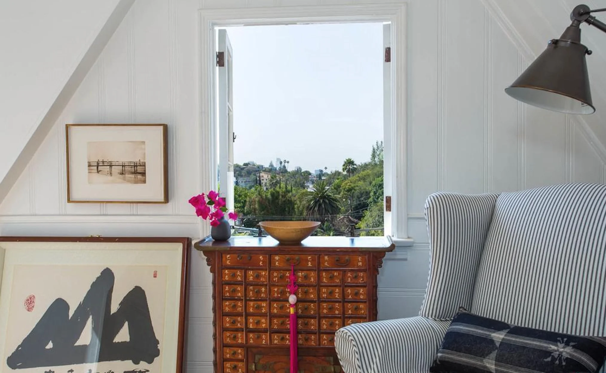 Enchanting English Cottage - 3032 Windsor Ave, Los Angeles, CA 90039-11.jpg