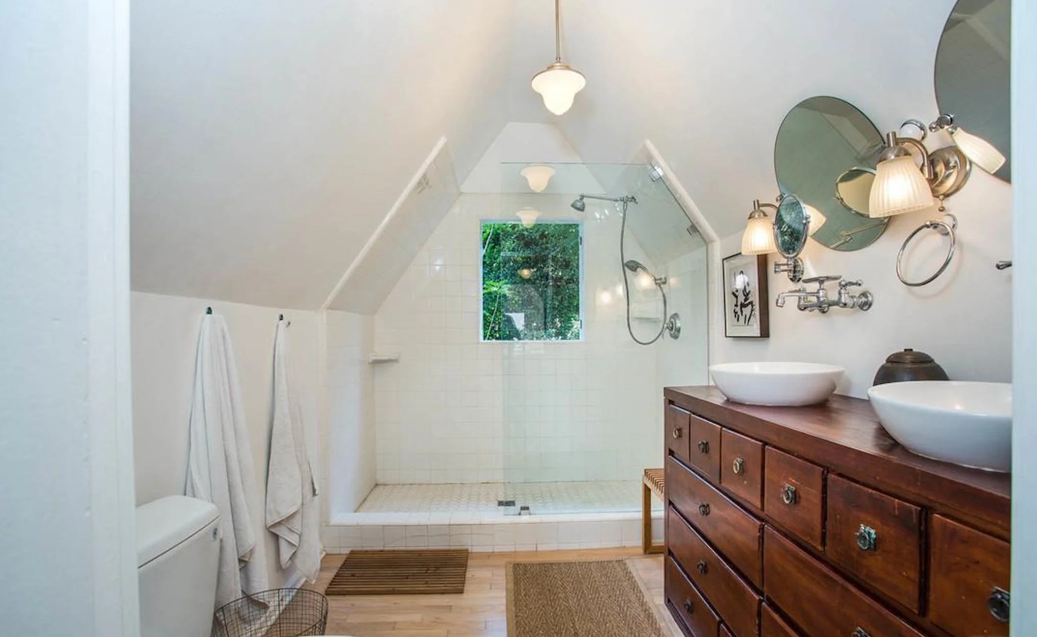 Enchanting English Cottage - 3032 Windsor Ave, Los Angeles, CA 90039-9.jpg
