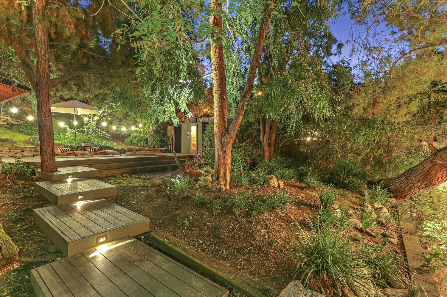 Stunning Mid-Century Hideaway - 875 Terrace 49 Los Angeles, CA 90042-7.jpg