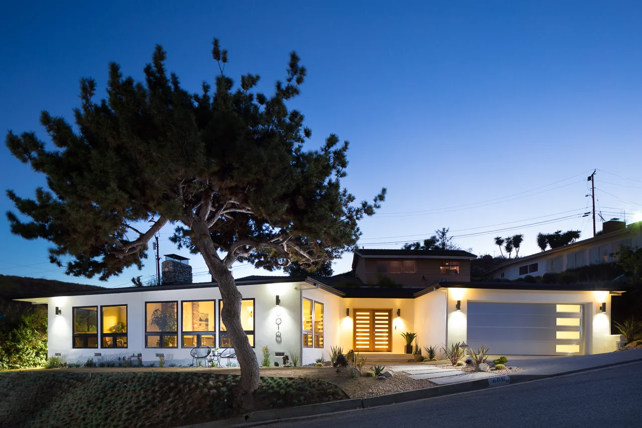 6010 Wright Terrace MLS - virtuallyherestudios.com-1.jpg