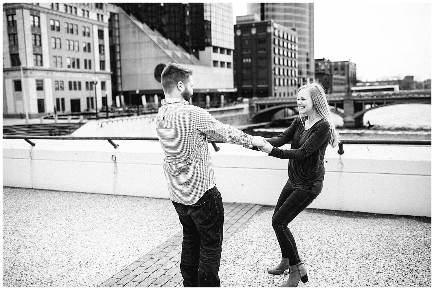 lindybethphotography_engagement_laurenluke_0043.jpg
