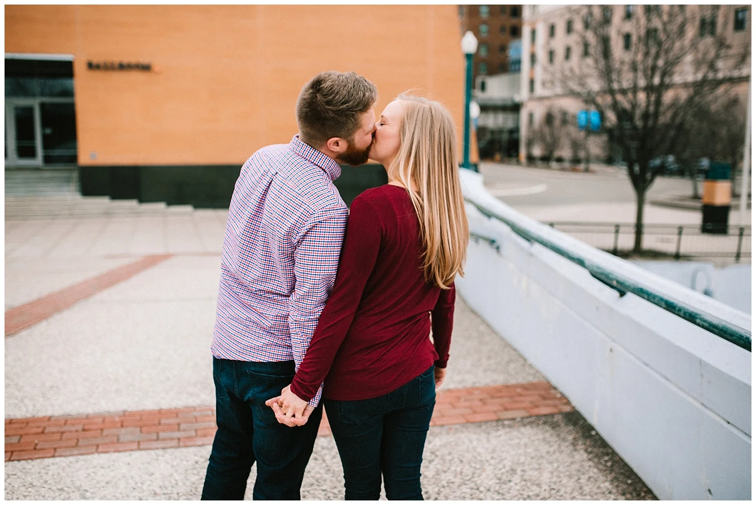 lindybethphotography_engagement_laurenluke_0052.jpg