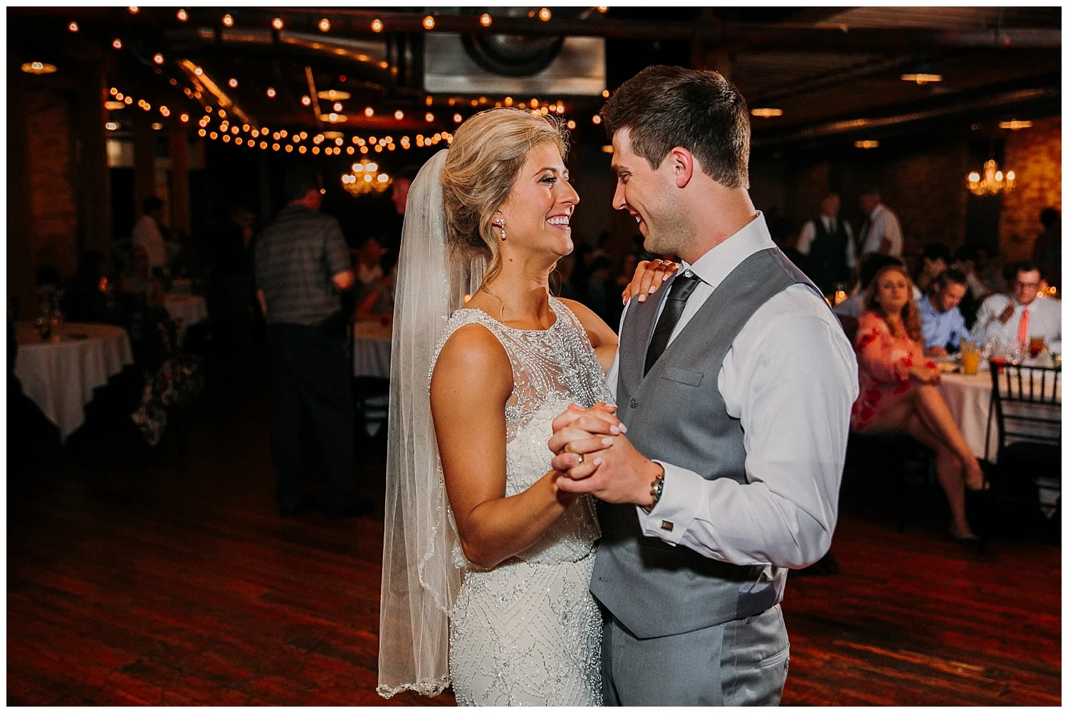 lindybeth photography - headley wedding - goei center-235.jpg
