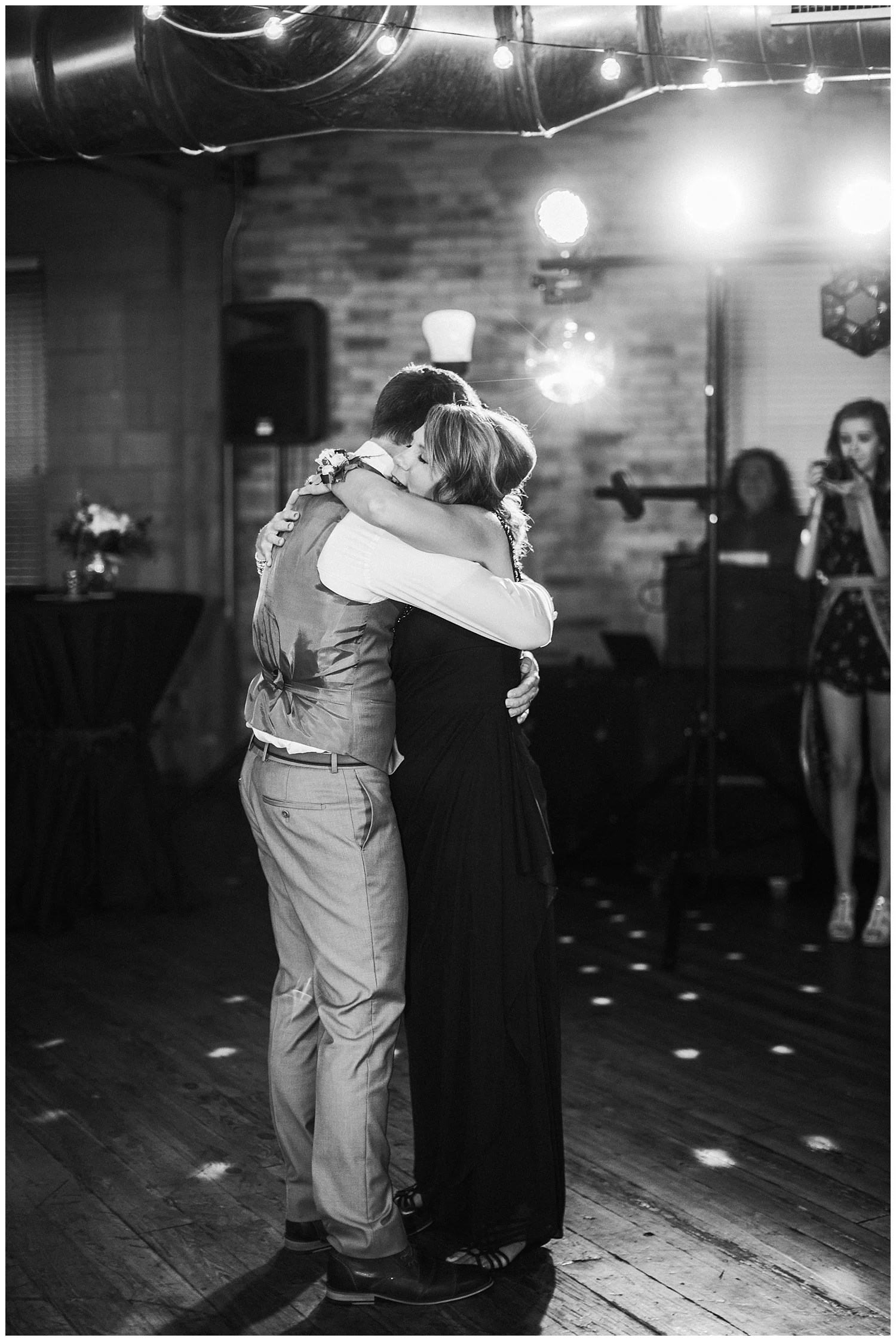 lindybeth photography - headley wedding - goei center-243.jpg
