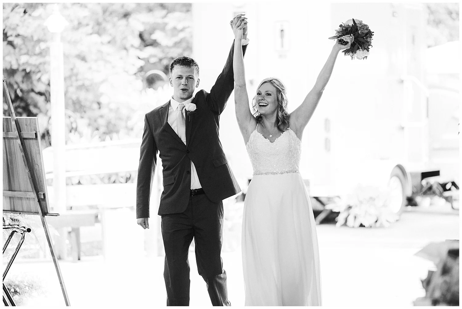 lindybeth photography - persenaire wedding - the old wooden barn-196.jpg