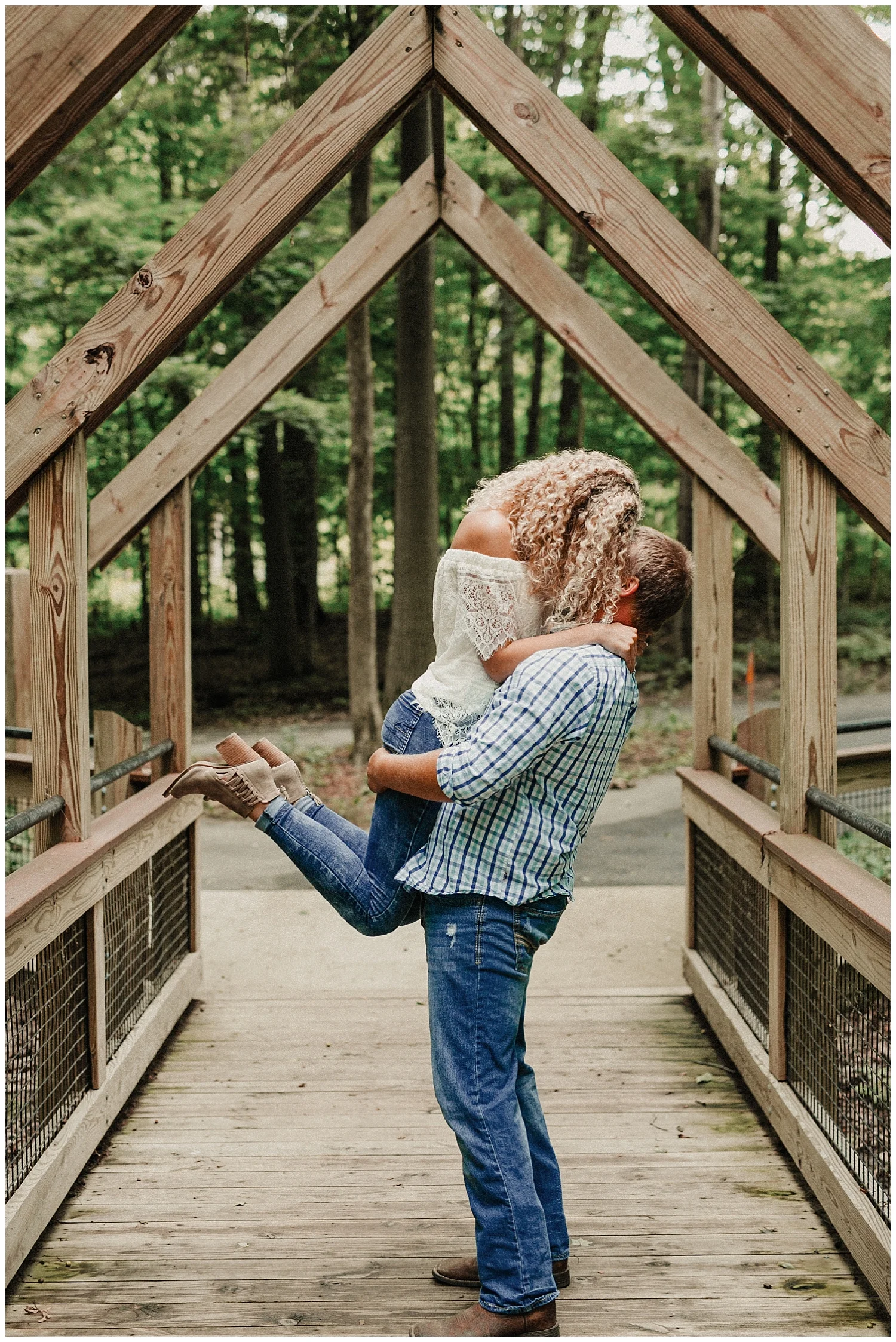 lindybeth photography - engagement pictures - nikki dayton-100.jpg