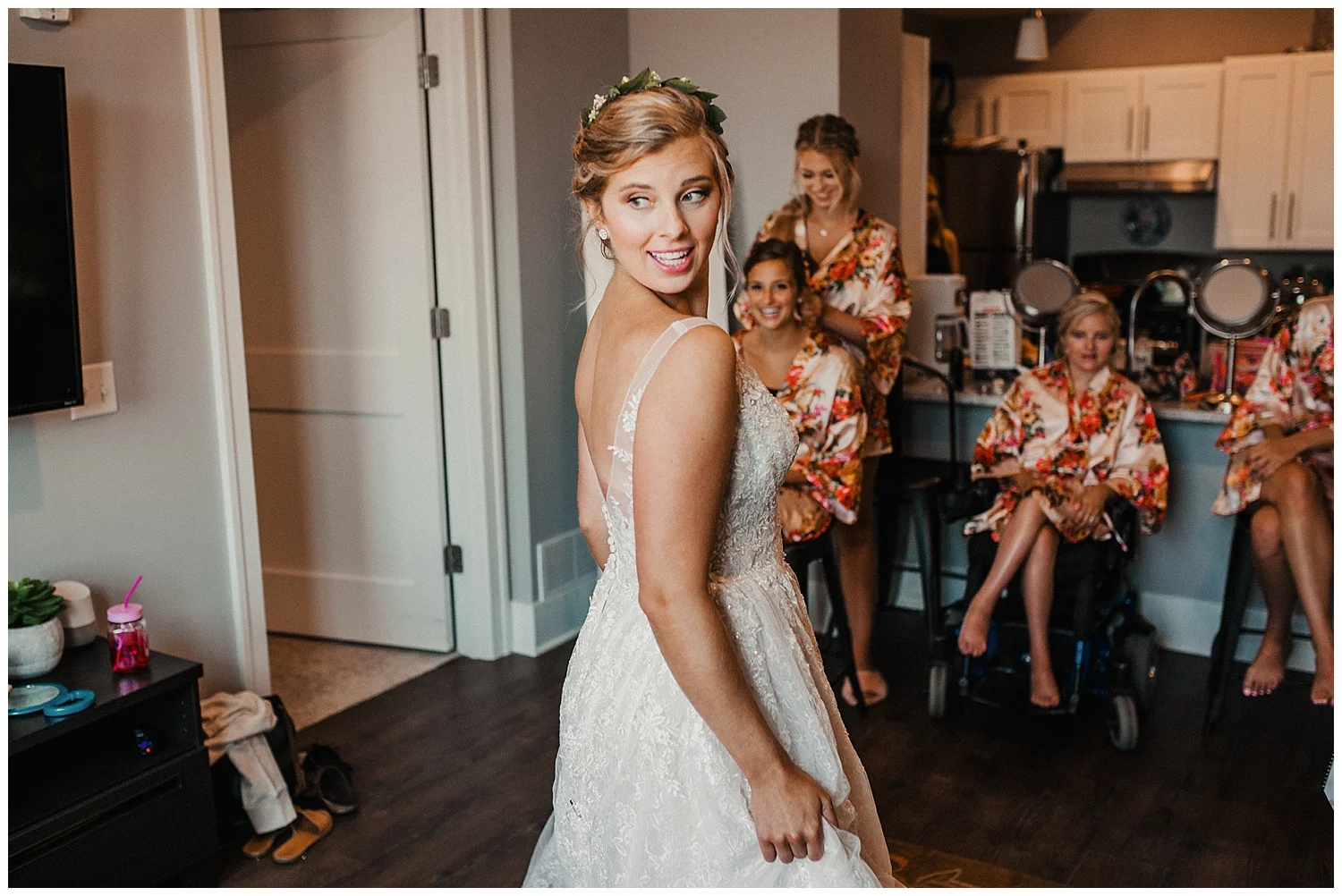 lindybeth photography - sievers wedding - hope college - boatwerks - blog-27.jpg