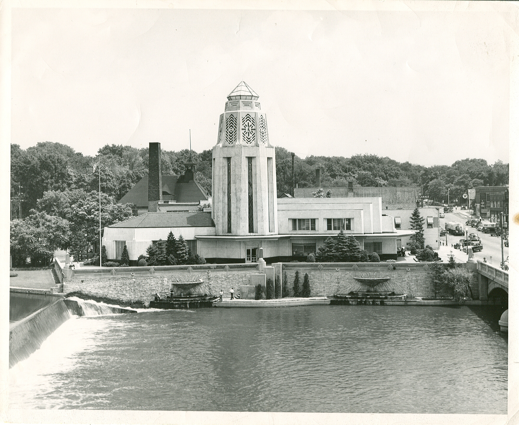 22. Municipal Building 1940 and City Building 1892